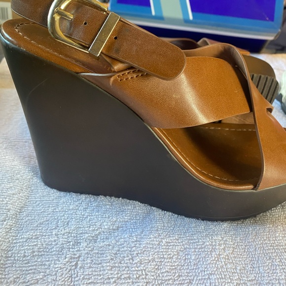 Perfect Brown Wedge Hill Sandals - Picture 2 of 2